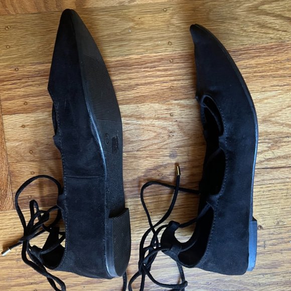 GAP Black Suede Lace Up Pointed Toe Ballet Flats - Size 7 - Picture 4 of 6